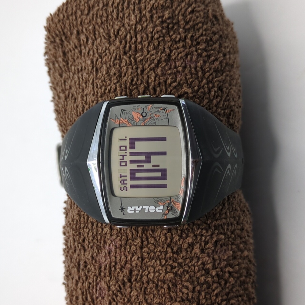 Polar Smartwatch with Large Display and Fitness Tracking